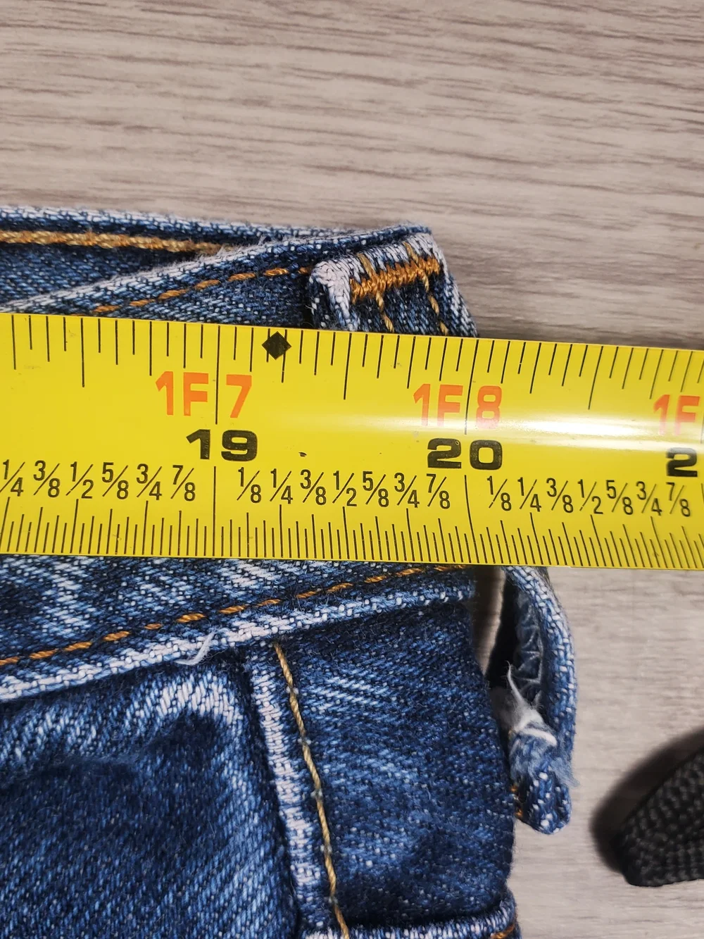 Vintage Levi's 505 Jeans W40 L30 Blue Denim Straight Leg 2000